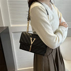 22*15*7cm Versatile Small V shaped Luxury Small HandBag Designer Women's Tote Bags Fashion Popular Chain Shoulder Crossbody Bag