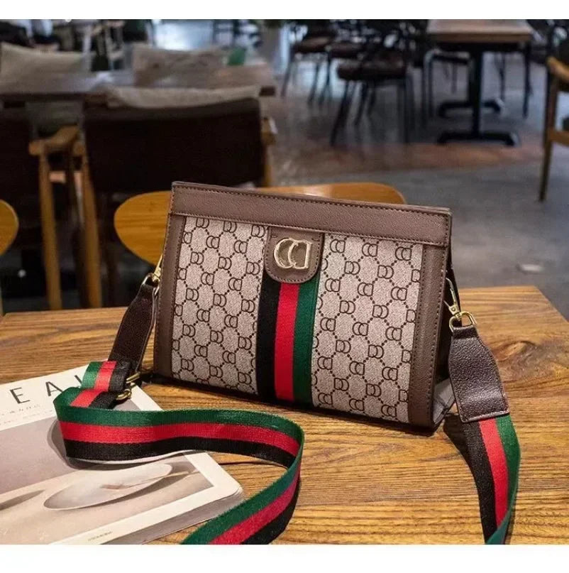 Classic Bag Wide Shoulder Strap High Quality Diagonal Bag Large Capacity Chain Shoulder Bags GB12